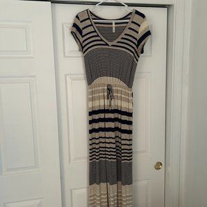 GIlli Casual Striped Dress